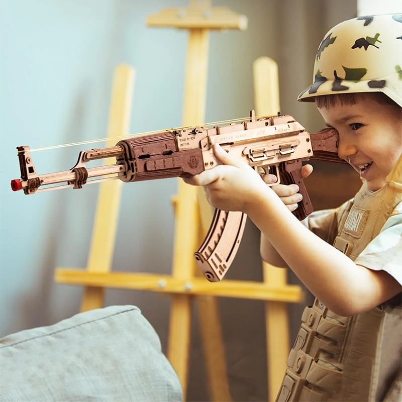 Puzzle 3D, mecanic, din lemn, Mitraliera AK-47, 315 piese - eMAG.ro