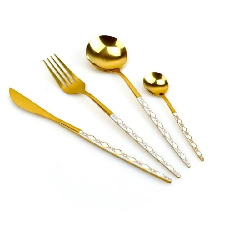 Set tacamuri 24 buc, in ambalaj diplomat