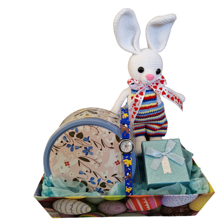 Pachet cadou pentru copii, cu ceas de mana Doggy, iepuras handmade, biscuiti cu unt si ciocolata, cutie decorativa