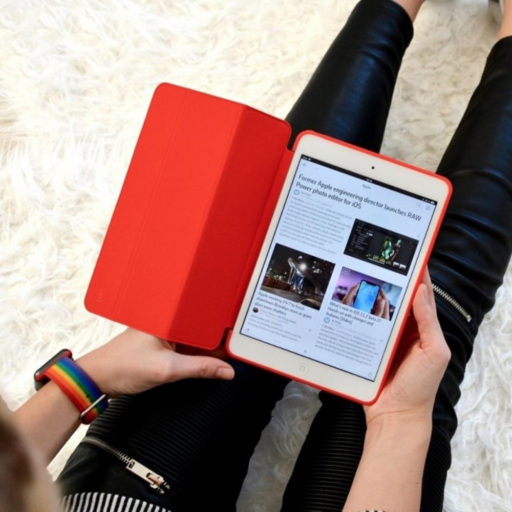 Husă tabletă compatibilă cu iPad 2025 de 11 inchi (iPad 11) - Smart Case roșu