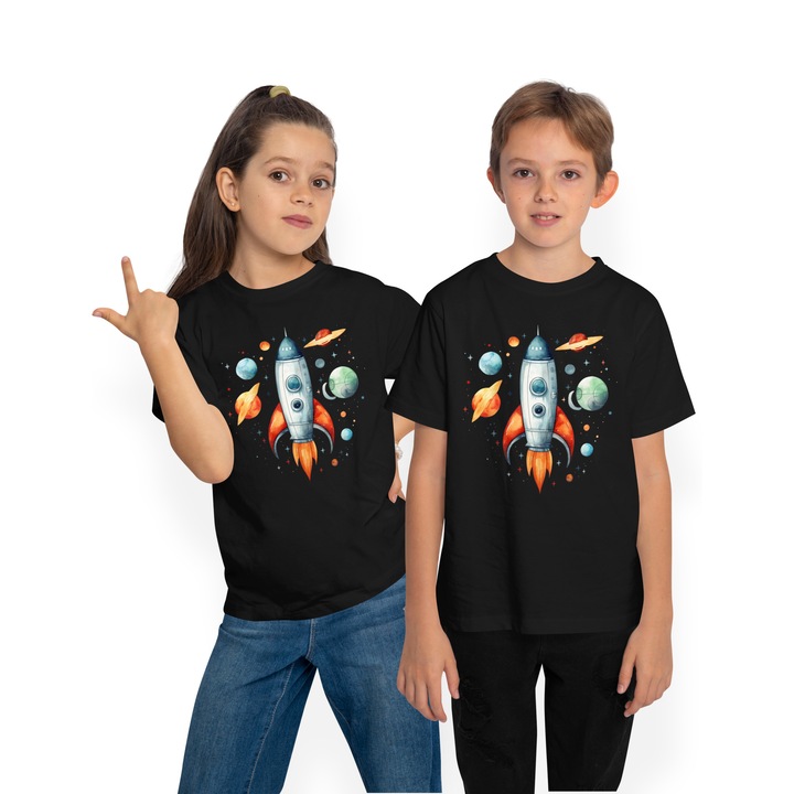 Tricou Copii cu o racheta care zboara prin spatiu, ilustratie, planete, stele, descoperiri, astronauti, cercetare, Negru
