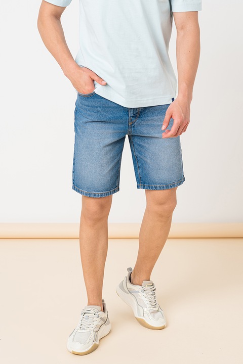 United Colors of Benetton, Kényelmes fazonú rövid farmernadrág középmagas derékrésszel, Kék