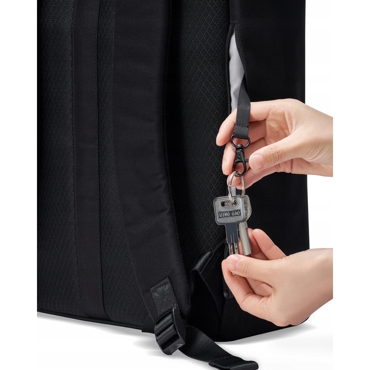 Rucsac laptop Innostyle® CityTrek Elite, pana la 15,6", impermeabil, ultralight (822g), capacitate reglabila 18-25L, material CORDURA 1050, fermoare YKK, sistem de ventilatie spate, inchidere Roll-Top, design ergonomic, sistem anti-furt, negru