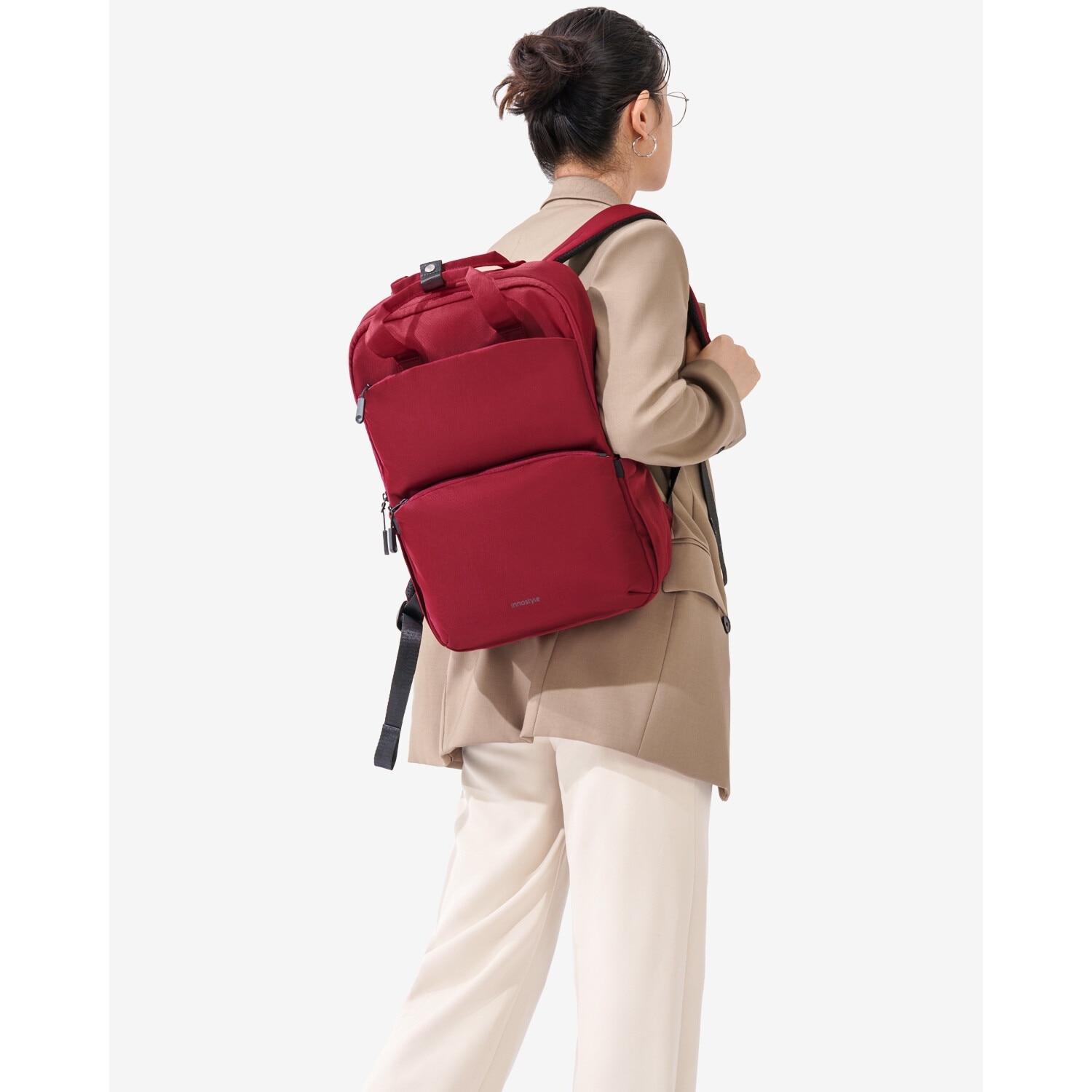 Rucsac laptop Innostyle® ColorLite, pana la 15,6", impermeabil, ultralight (644g), capacitate 14L, buzunare externe acces rapid, sistem ventilatie spate, material nailon rezistent, albastru
