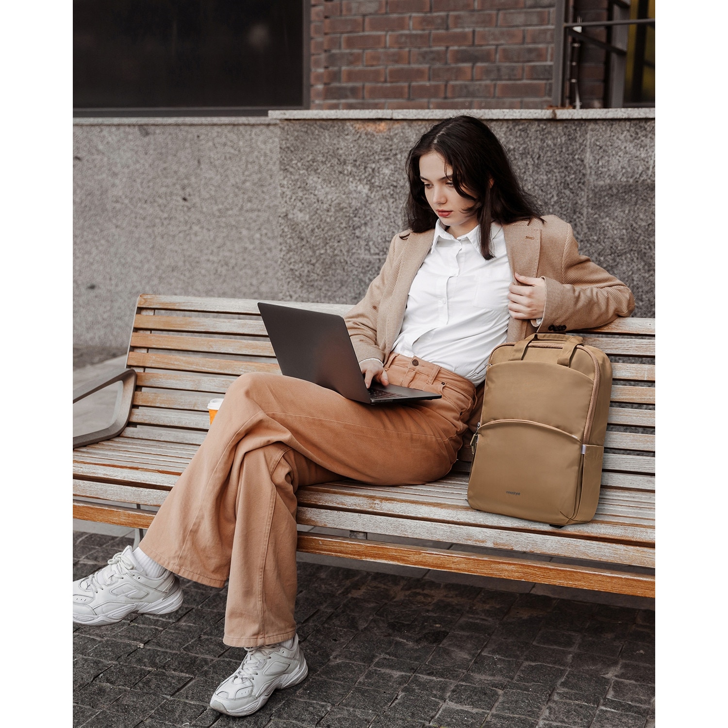 Rucsac laptop Innostyle, nylon, impermeabil, ergonomic, 14L, bej, 15.6 inch