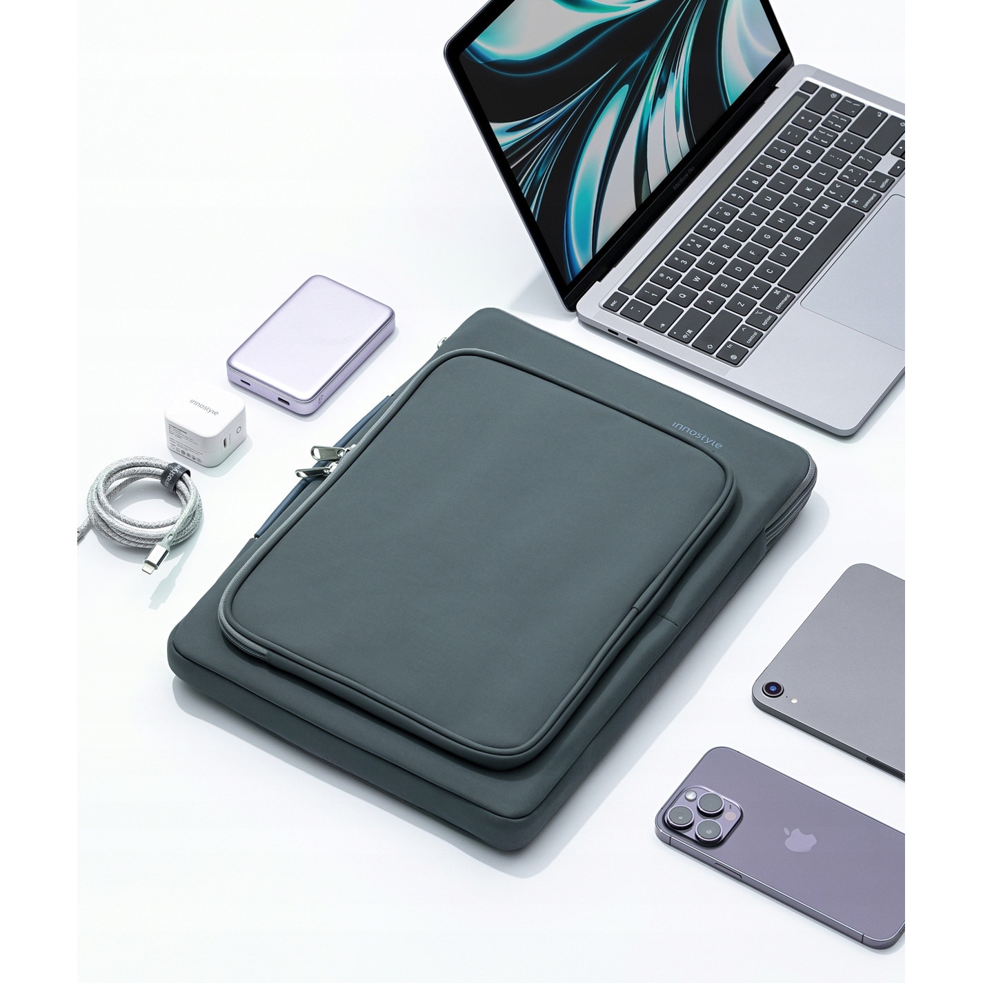 Geanta laptop Innostyle OmniProtect®, pentru laptopuri de pana la 13", impermeabila, colturi ranforsate, fermoare YKK, buzunar extern magnetic, compartiment captusit, gri