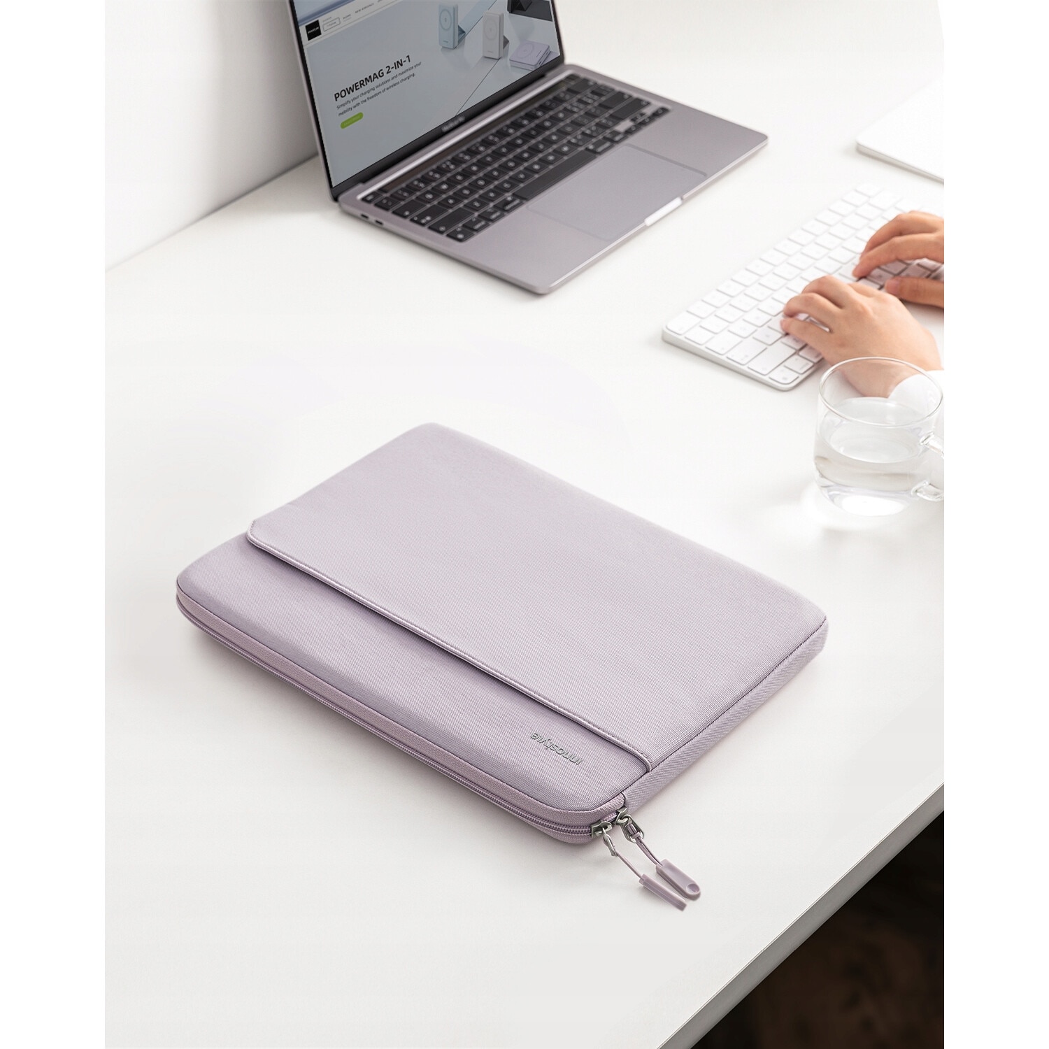 Geanta laptop Innostyle® OmniProtect Slim, impermeabila, pana la 14", protectie coltur ranforsate, buzunar extern cu acces rapid, ultra usoara (300g), compartiment captusit pentru laptop, violet