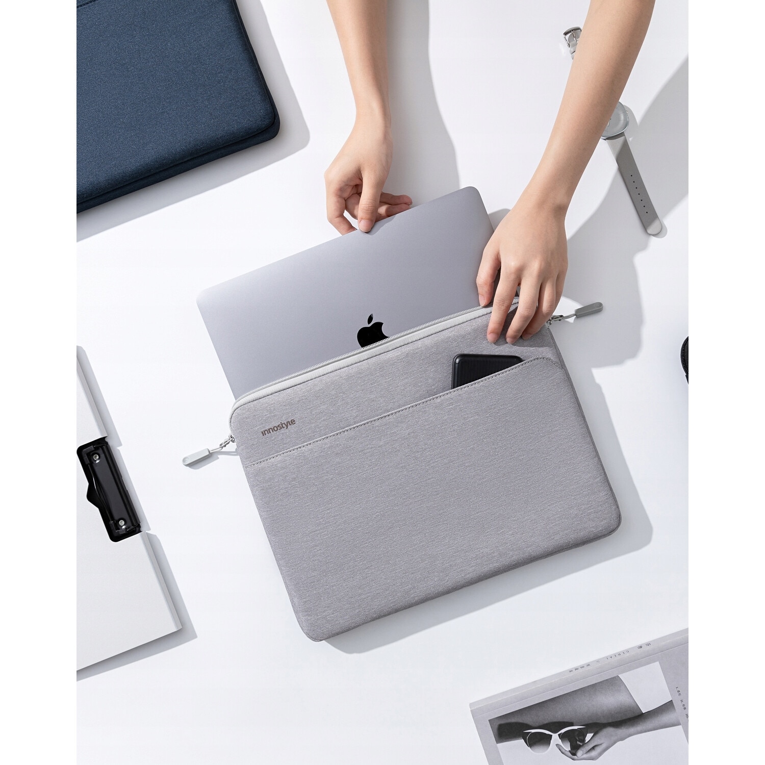 Geanta laptop Innostyle® OmniProtect Slim, impermeabila, pana la 14", protectie coltur ranforsate, buzunar extern cu acces rapid, ultra usoara (300g), compartiment captusit pentru laptop, violet