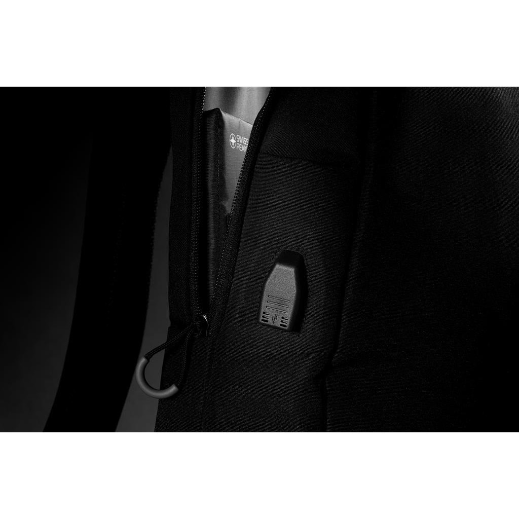 Rucsac laptop Swiss Peak AWARE™ RFID si USB A