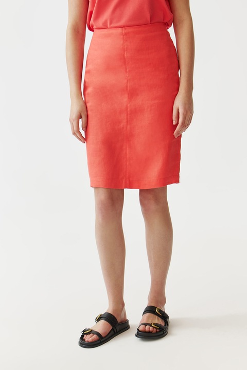 Tatuum, Fusta creion de in, Coral