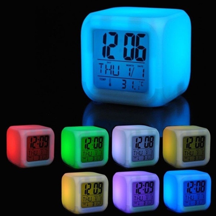 Színváltós LED Ébresztőóra - A Hőmérsékletet is mutatja