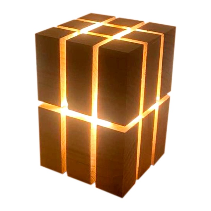 Лампа от естествено дърво – елегантно и екологично осветление