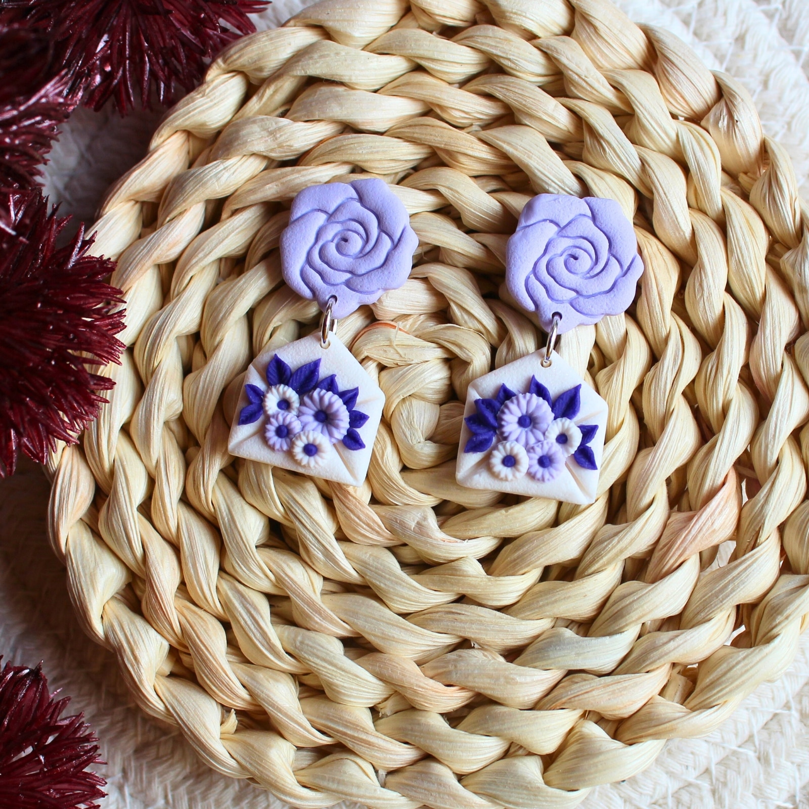 Cercei Handmade - Plic cu Flori - Lut Polimeric, Mov, Pin de plastic ...