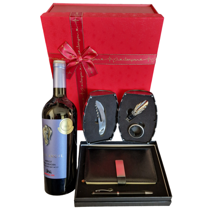 Pachet cadou cu Vin rosu Grape Angel, agenda si pix, 3 accesorii vin Barrel, cutie decorativa