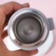 Termos Calatorie Retoo din INOX cu Pereti Dubli, Capac Functie Pahar si Buton Antiscurgere, Capacitate 500ml, Rezistent la Rugina si la Scurgeri, Pastreaza Bautura Fierbinte sau Rece, Albastru