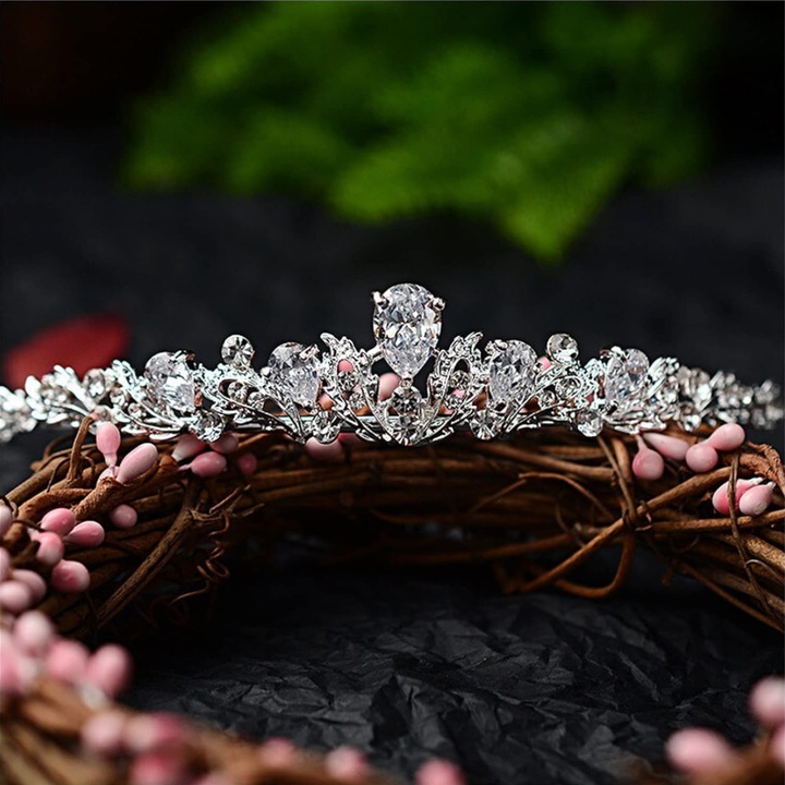 Булчинска тиара Edibazzar, кристали, сребро, 15x2,6 см