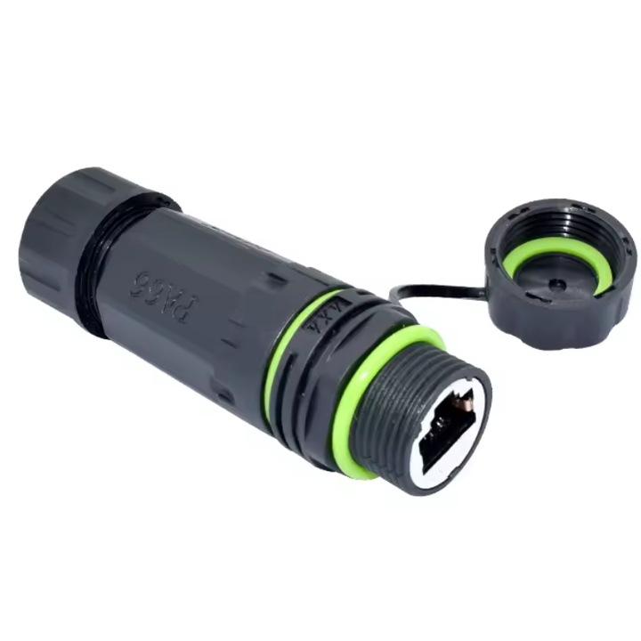 Мрежов съединител RJ45 Cat.6 Gigabit, за открито със защитен капак, водоустойчив IP68, черен