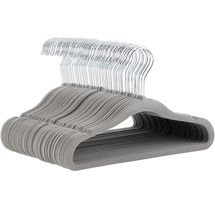 Set de 20 umerase de catifea eBA®, gri, cu carlig rotativ 360°, cu 2 decupaje, forma rotunjita care protejeaza umerii hainelor de deformare, pentru camasi, paltoane, jachete si costume, 43x22 cm, economisire spatiu, rezistente