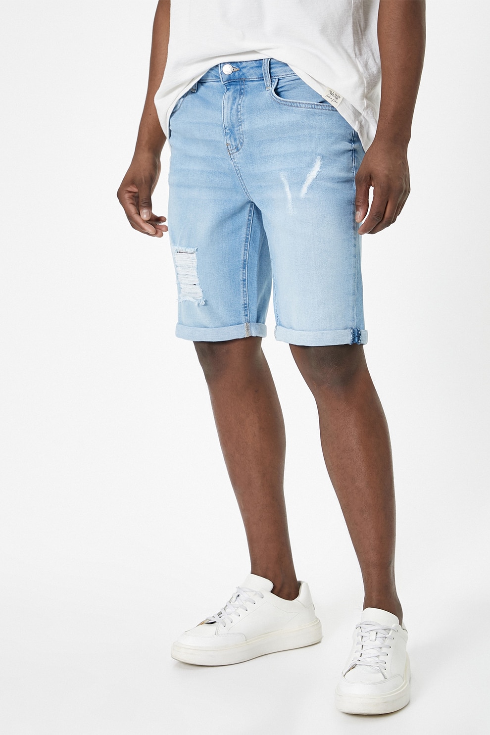 KOTON, Blugi scurti slim fit cu detalii deteriorate, Albastru deschis, 36