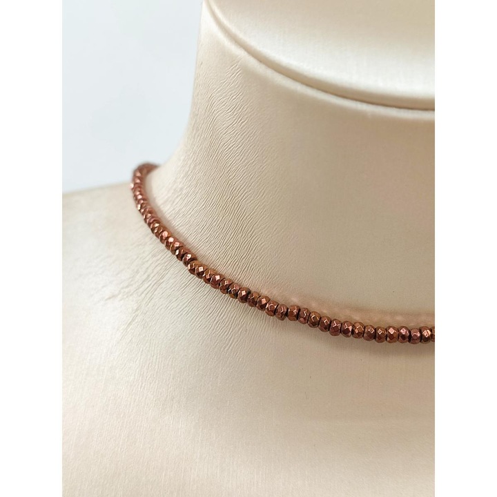 Colier Cuprhem din hematit fatetat