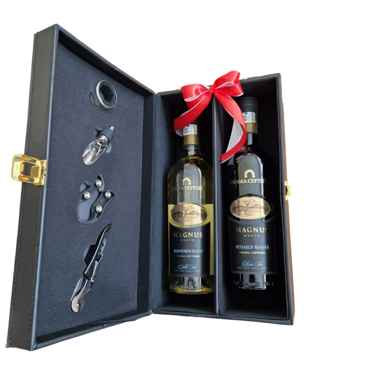 Set cadou pentru barbati Wine Box IV cu 2 sticle de vin Ceptura Magnus Monte, accesorii pentru vin, ambalaj pentru cadouri