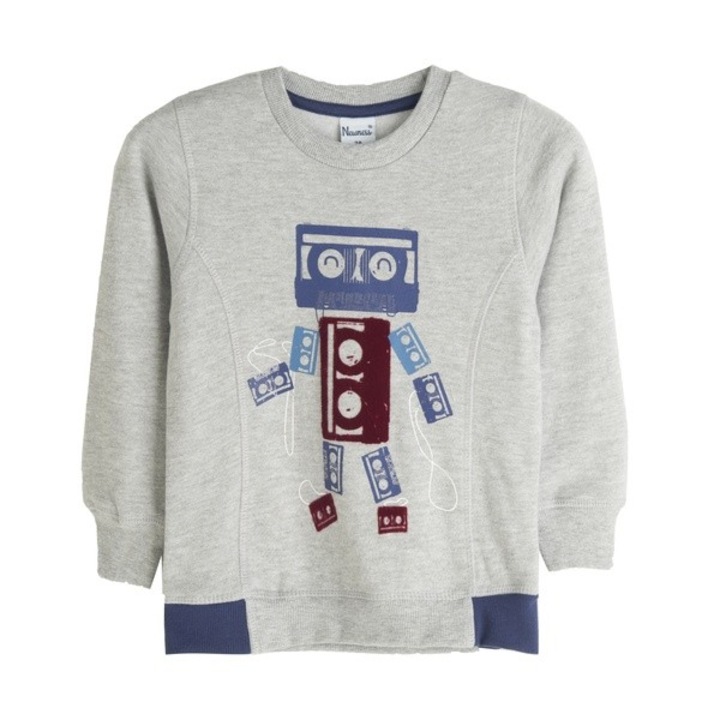 Robot fiúk kapucnis, Newness