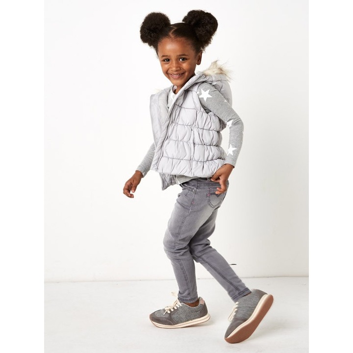 Szürke farmernadrág, Sugar Squad