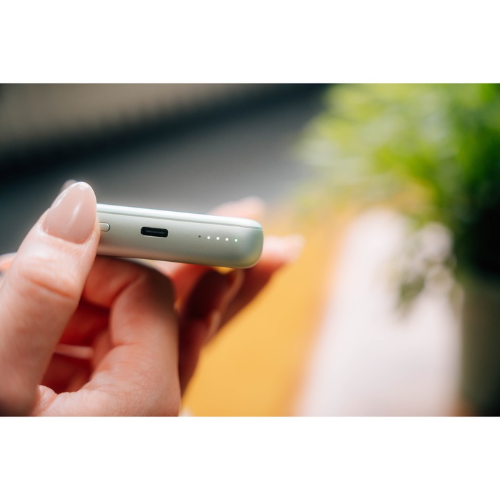 Baterie externa, Verbatim MCP-10GN Power Pack 10000 mAh cu UBS-C® PD 20W, incarcare magnetica fara fir 15W, verde