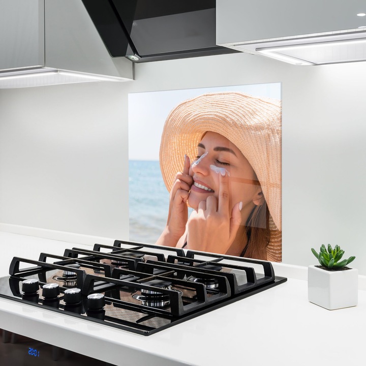 Panou Sticla Bucatarie, 100x100 cm, Protectie aragaz, Antistropi, Termorezistent, Peisaje, Vara, Smiling Woman