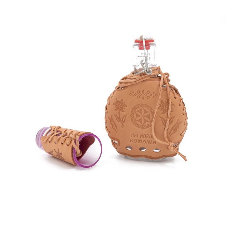 Sticla si Pahar Imbracate in Piele Naturala, 200 ml