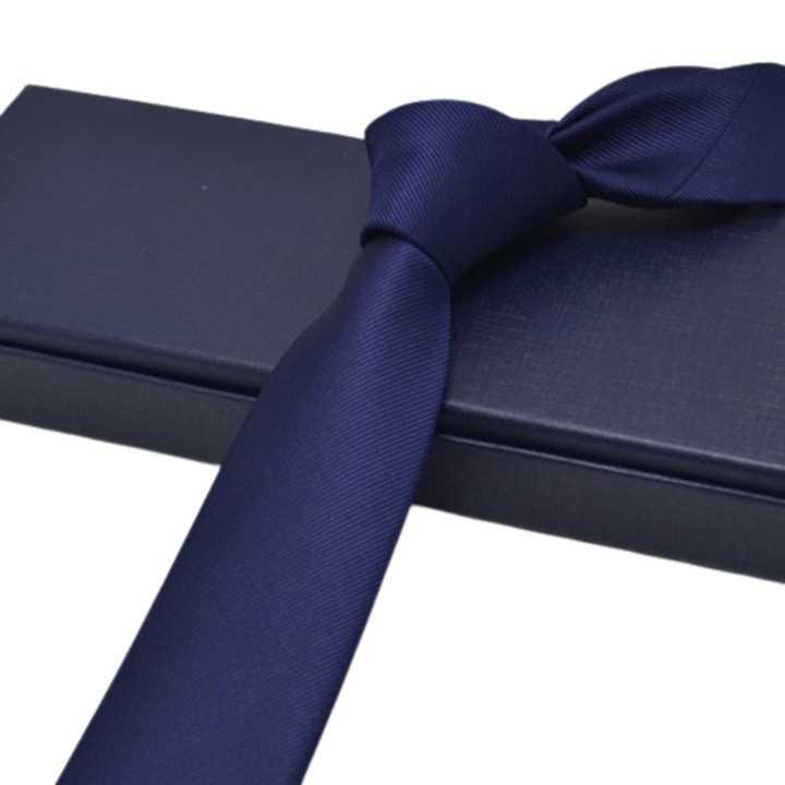 Класическа вратовръзка JENUOS, 145x8см, фина текстура, тъмносиня