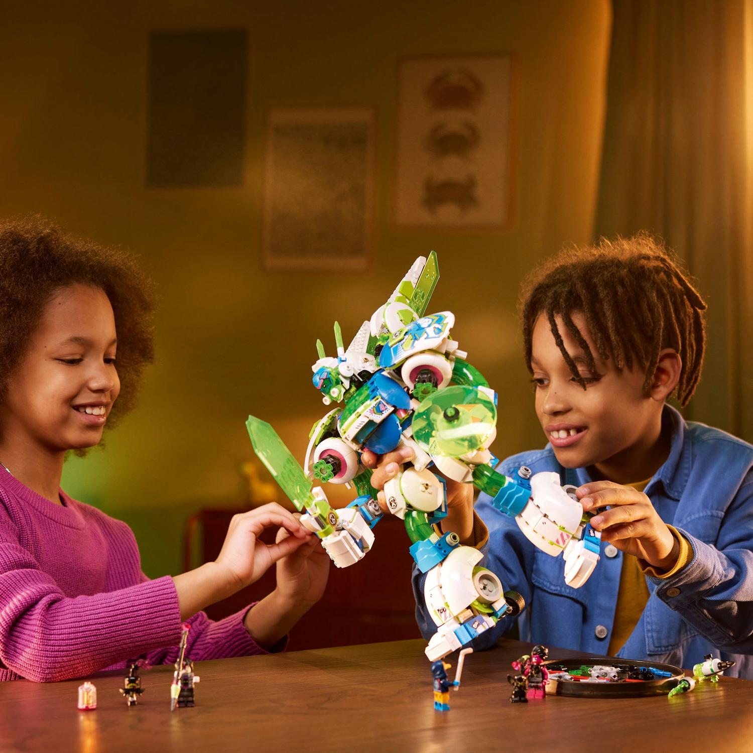 LEGO® DREAMZzz - Robotul de lupta al lui Mateo si al Cavalerului Z