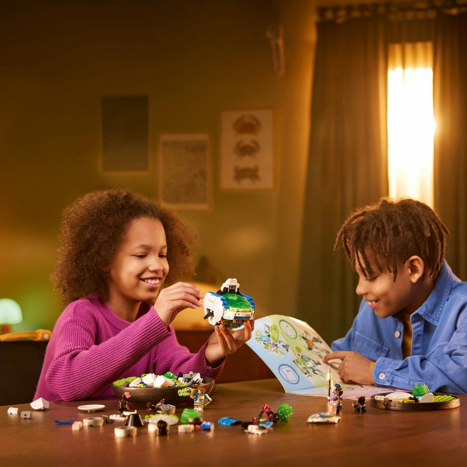 LEGO® DREAMZzz - Robotul de lupta al lui Mateo si al Cavalerului Z
