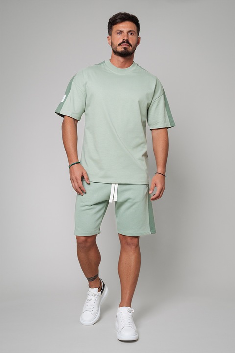 uFIT, Set de tricou si pantaloni scurti cu garnituri contrastante - 2 piese, Verde pal