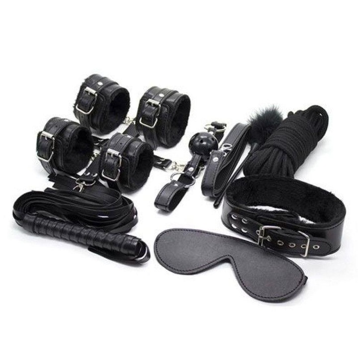 Комплект BDSM, Toyz4Lovers, метал, маска, топка, камшик, яка, каишка, въже, черен