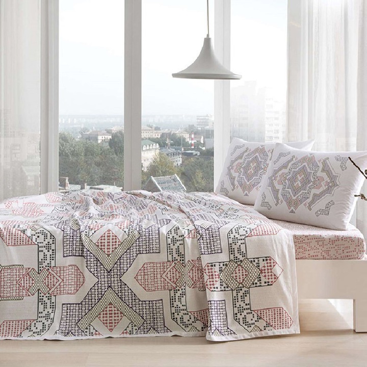 Комплект карирани кувертюри, чаршаф и калъфки, TAC, модел 32575, за легло за 2 души, 200 x 230 см, розов