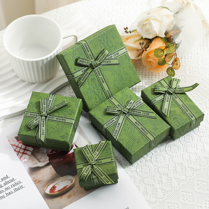 Női fülbevaló, ötvözet, arany, 5,5x1,7 cm