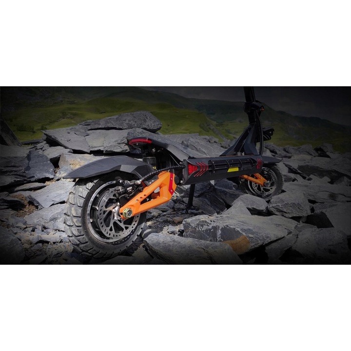 Електрическа тротинетка KuKirin G3 Pro, сгъваема, мощност на мотора 2x 1200 W, автономност макс. 80 км, максимална скорост 65 км/ч, батерия 52V 23.3Ah, черен