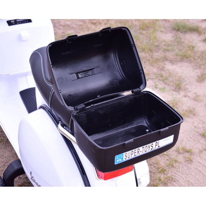 Scuter Vespa PX150, alb, 111x61x47cm - eMAG.ro