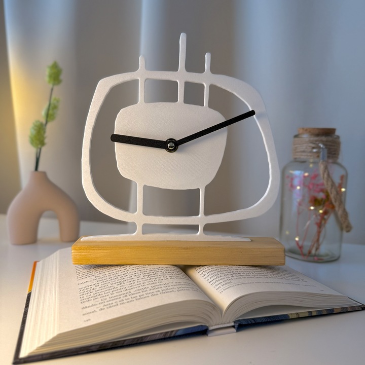 Ceas de birou - Mecanism SILENTIOS – DECORADI®, Eco-friendly, Baza din Lemn Natural, Design Abstract, Alb 21.5cm – Cadou sau Ceas de camera decorativ cu design modern, Printat 3D din PLA ECO (plastic biodegradabil)