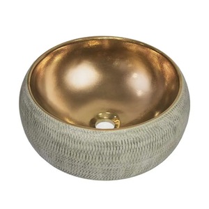 Lavoare si piedestale