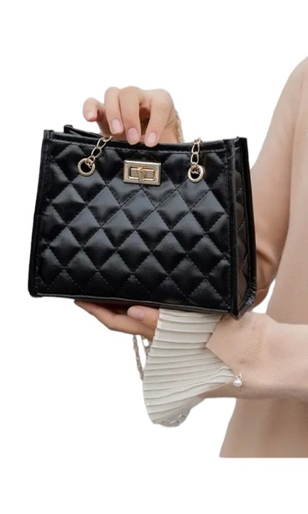 Női válltáska, fekete színű