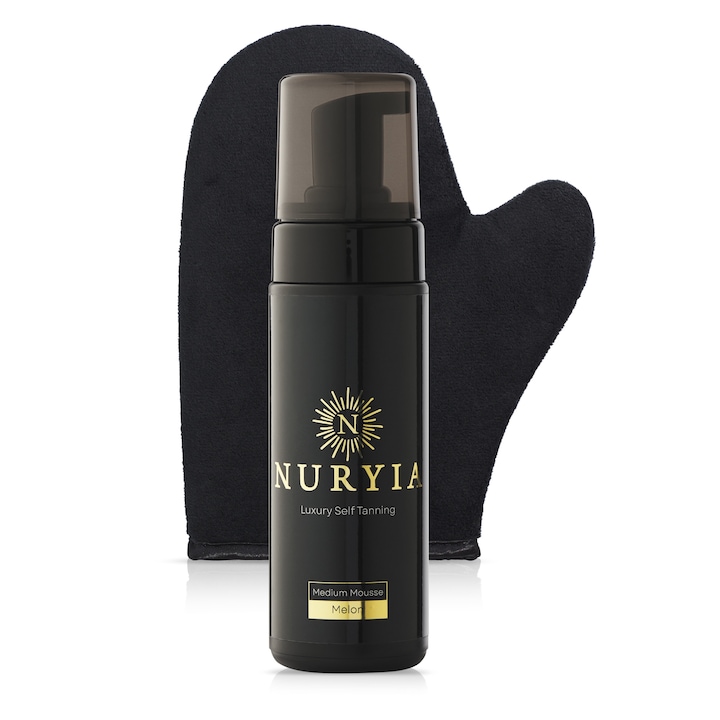 Комплект за автобронзиране Time to Tan Bundle, Nuryia, Лека пяна за автобронзиране, Бебешка пудра x 150 ml и Ръкавица за нанасяне