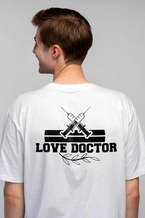 Tricou Barbati cu 2 seringi si textul "Love doctor" - doctorul de iubire tratament cu imprimeu pe Spate, 100% Bumbac, Alb, XL