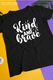 Tricou Barbati cu textul in limba engleza "Kind and brave" - bun si curajos ajutor cu imprimeu pe Fata, 100% Bumbac, Negru, XS