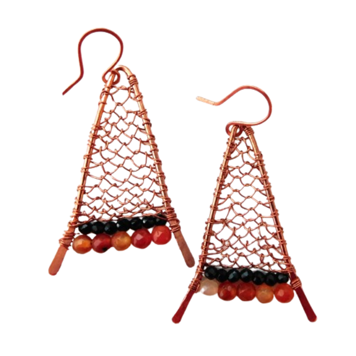 Cercei din cupru, plasa cu spinel si carneol, 5, 5 cm