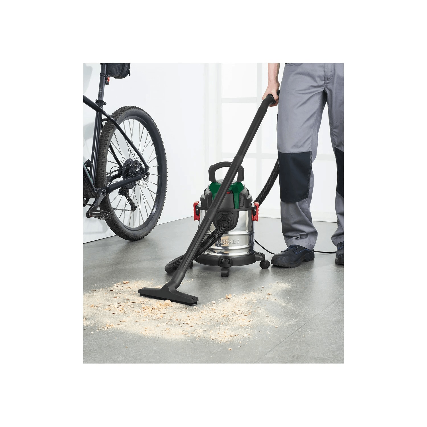 Aspirator Umed/Uscat Parkside PWD 12 B1, 1200W, 12l, Functie Blower, Verde