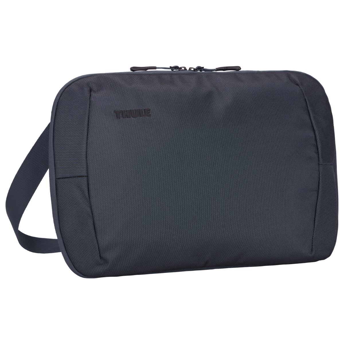 Rucsac de calatorie potrivit pentru un laptop 16" si o tableta de 12.9", 40 L, Negru