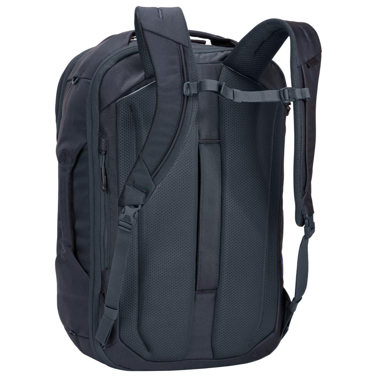 Rucsac de calatorie potrivit pentru un laptop 16" si o tableta de 12.9", 40 L, Negru
