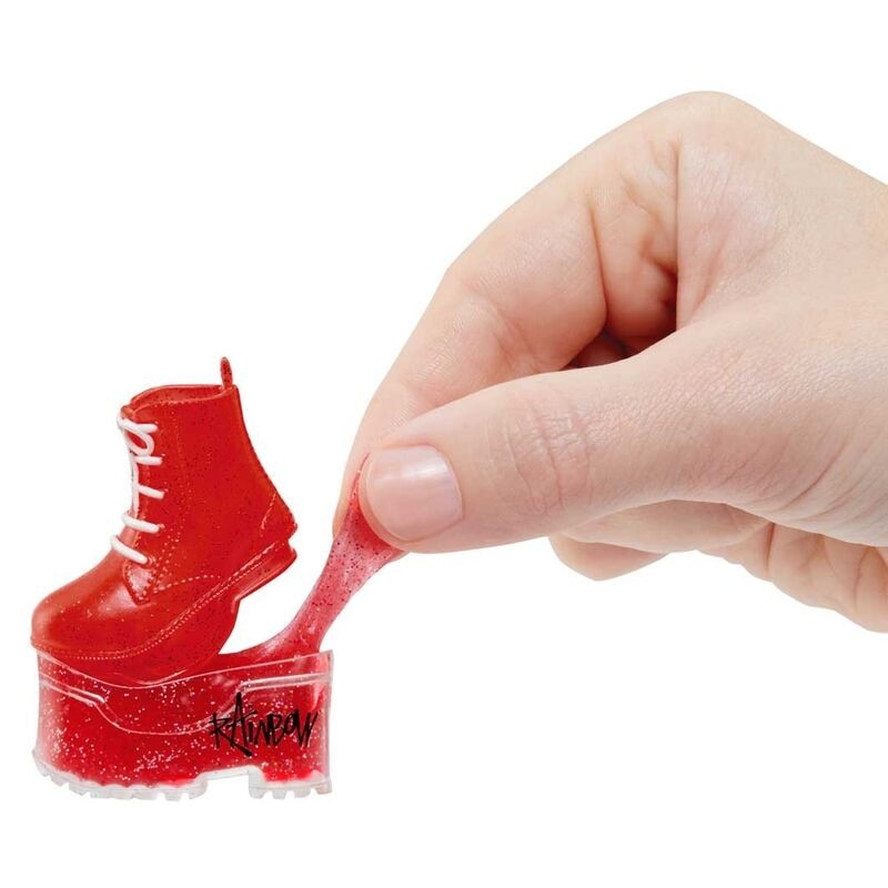 Papusa Rainbow High Classic Fashion, Ruby Anderson